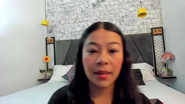 MilaaAdams online show from 10/18/25, 10:05