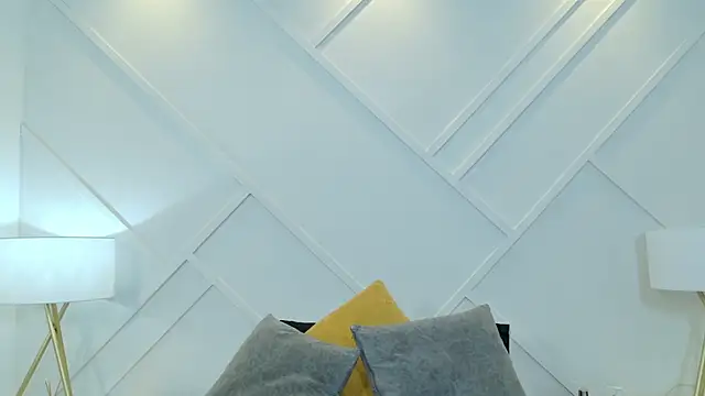 Juliabadlee online show from 05/16/26, 11:36