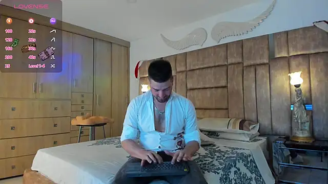 Snapshot of petterwilly1 chatting on 01/08/25, 04:11 petterwilly1 online show from 01/08/25, 04:11