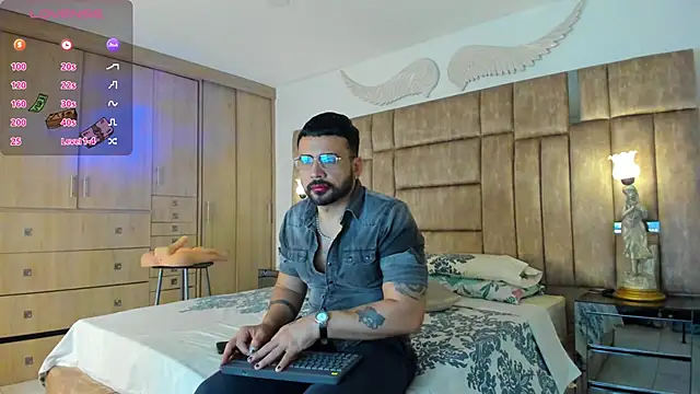 Snapshot of petterwilly1 chatting on 02/16/25, 03:27 petterwilly1 online show from 02/16/25, 03:27