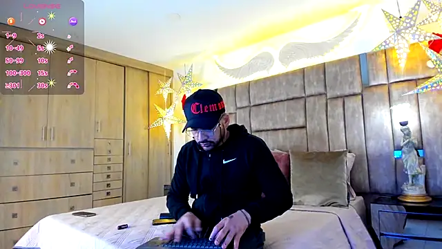 Snapshot of petterwilly1 chatting on 11/21/25, 03:11 petterwilly1 online show from 11/21/25, 03:11