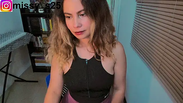 gigi stephans online show from 02/04/26, 01:44