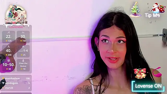 Snapshot of Mara_friendboy699 chatting on 12/28/24, 11:05 Mara friendboy699 online show from 12/28/24, 11:05