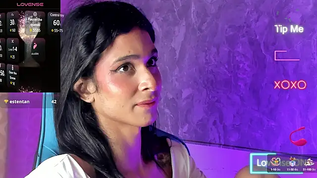 Snapshot of Mara_friendboy699 chatting on 02/06/25, 11:04 Mara friendboy699 online show from 02/06/25, 11:04