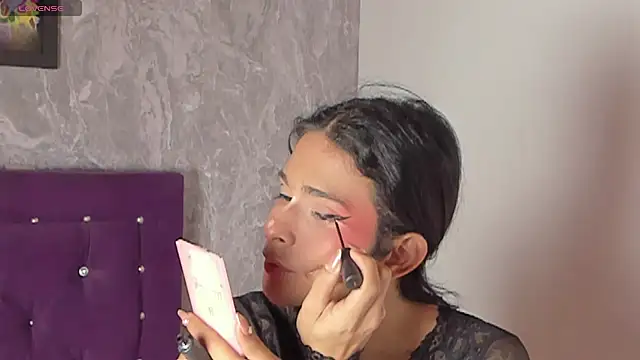 Snapshot of Mara_friendboy699 chatting on 02/20/25, 08:25 Mara friendboy699 online show from 02/20/25, 08:25