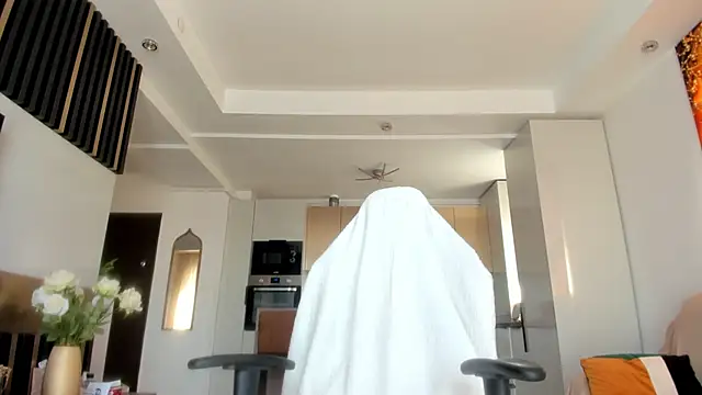 Alessa Burns online show from 03/05/25, 10:44