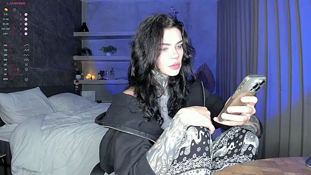 uwuxxxeva online show from 01/18/26, 08:12