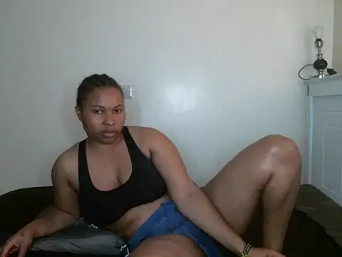 R-thequeen online show from 01/04/25, 11:54