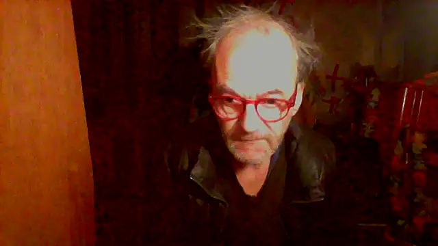 Snapshot of nice6incs chatting on 10/31/25, 11:06 nice6incs online show from 10/31/25, 11:06