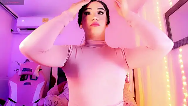 ShantalGirs online show from 09/28/25, 12:10