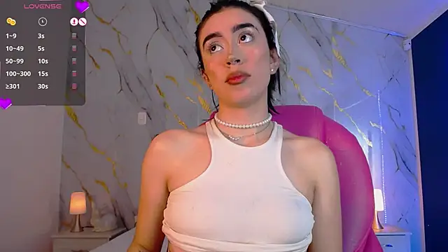 Snapshot of Julieta_De_Los_Angeles chatting on 01/10/25, 09:34 Julieta De Los Angeles online show from 01/10/25, 09:34