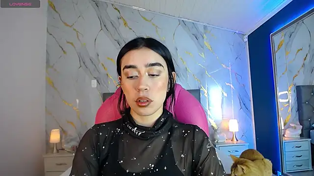 Snapshot of Julieta_De_Los_Angeles chatting on 01/20/25, 03:48 Julieta De Los Angeles online show from 01/20/25, 03:48