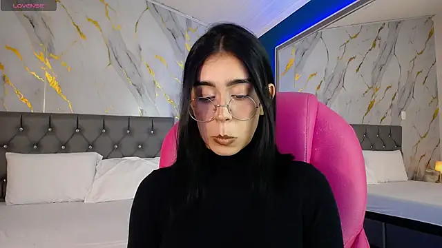 Snapshot of Julieta_De_Los_Angeles chatting on 02/04/25, 03:54 Julieta De Los Angeles online show from 02/04/25, 03:54