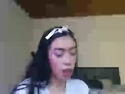 Snapshot of Julieta_De_Los_Angeles chatting on 10/10/25, 05:01 Julieta De Los Angeles online show from 10/10/25, 05:01