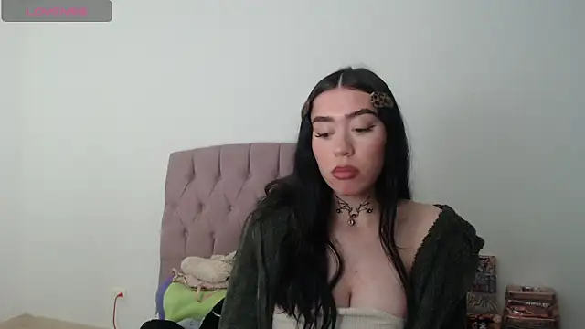 Julieta De Los Angeles online show from 03/27/26, 11:48