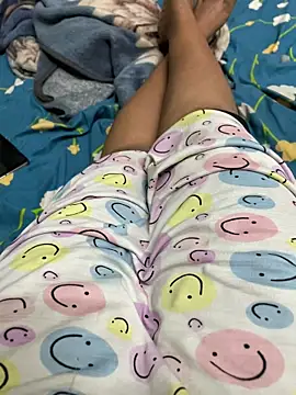 Hottest Tamil online show from 03/25/26, 01:39