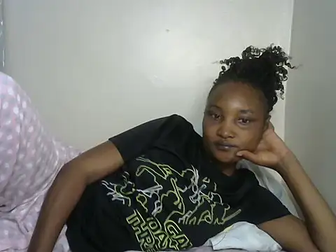 Snapshot of StacyGee24 chatting on 11/09/25, 10:46 StacyGee24 online show from 11/09/25, 10:46