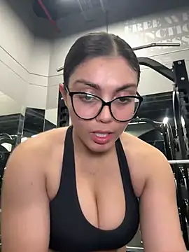 zui lu online show from 02/19/25, 05:05