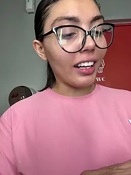 zui lu online show from 03/13/25, 05:43