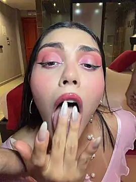 zui lu online show from 04/13/26, 01:44