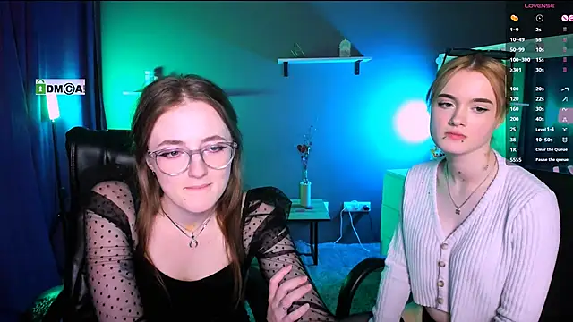 Snapshot of liana_kisses chatting on 03/04/25, 02:27 liana kisses online show from 03/04/25, 02:27