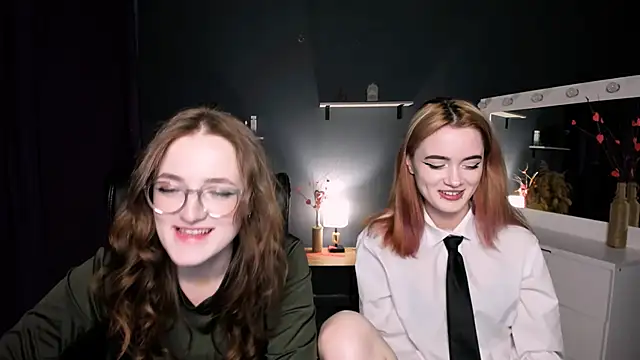 Snapshot of liana_kisses chatting on 03/22/25, 08:15 liana kisses online show from 03/22/25, 08:15