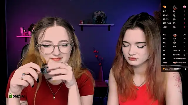 Snapshot of liana_kisses chatting on 10/15/25, 09:20 liana kisses online show from 10/15/25, 09:20