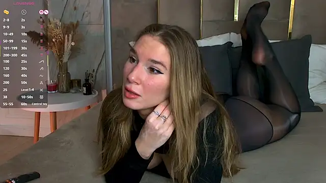 LeslieMines online show from 11/28/25, 06:05