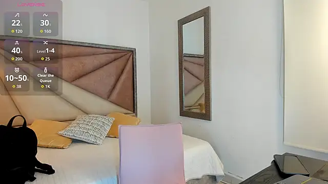 BarbaraKnox  online show from 12/17/25, 12:27