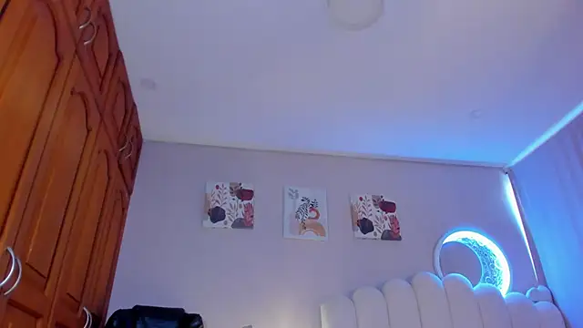 Snapshot of martinaaricci chatting on 11/12/25, 12:16 martinaaricci online show from 11/12/25, 12:16