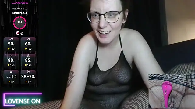 Snapshot of PernillaGirl chatting on 01/22/25, 07:45 PernillaGirl online show from 01/22/25, 07:45