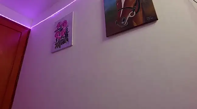 Snapshot of Paulina_g3 chatting on 01/28/25, 02:10 Paulina g3 online show from 01/28/25, 02:10