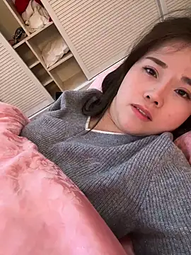 Efangfang online show from 01/22/25, 02:35