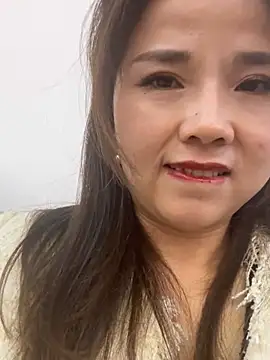 Efangfang online show from 02/21/25, 11:55