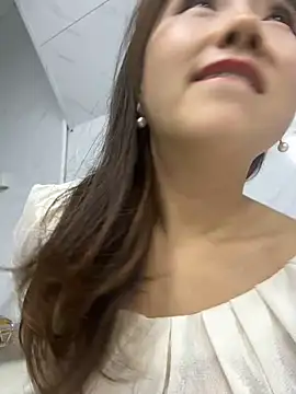 Efangfang online show from 02/22/25, 01:24