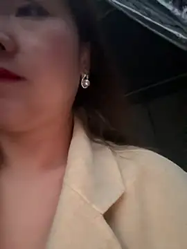 Efangfang online show from 03/01/25, 10:31