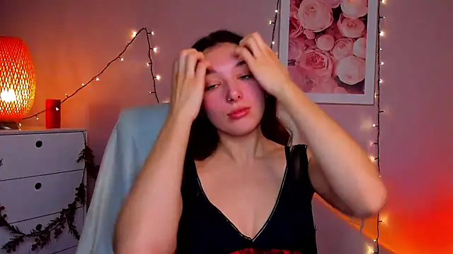 Snapshot of Meagn_Extasy chatting on 12/28/24, 07:33 Meagn Extasy online show from 12/28/24, 07:33