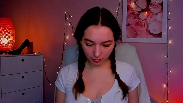 Snapshot of Meagn_Extasy chatting on 01/29/25, 02:32 Meagn Extasy online show from 01/29/25, 02:32