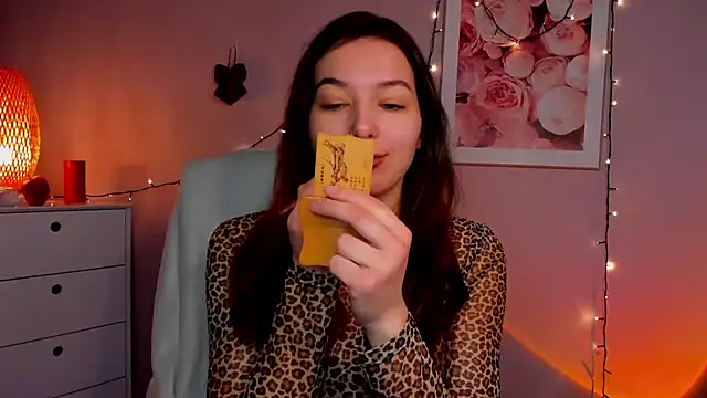 Snapshot of Meagn_Extasy chatting on 02/20/25, 02:24 Meagn Extasy online show from 02/20/25, 02:24