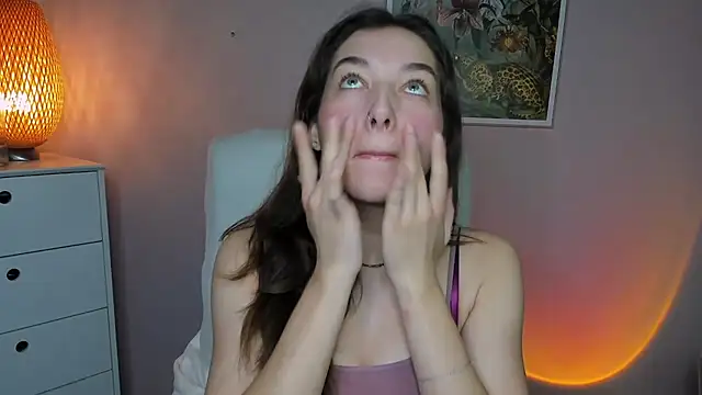 Snapshot of Meagn_Extasy chatting on 10/24/25, 06:43 Meagn Extasy online show from 10/24/25, 06:43