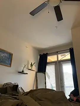 Snapshot of goldbuni chatting on 12/23/24, 01:45 goldbuni online show from 12/23/24, 01:45