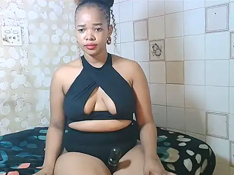 MissHornyChristian25 online show from 12/02/25, 12:27