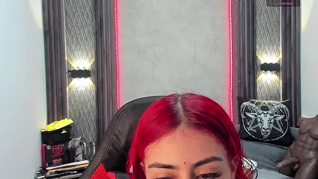 selene red  online show from 02/08/25, 03:42