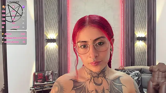 selene red  online show from 02/20/25, 06:46