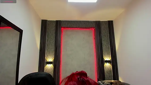 selene red  online show from 03/20/25, 01:37