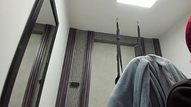 selene red  online show from 05/27/26, 12:51