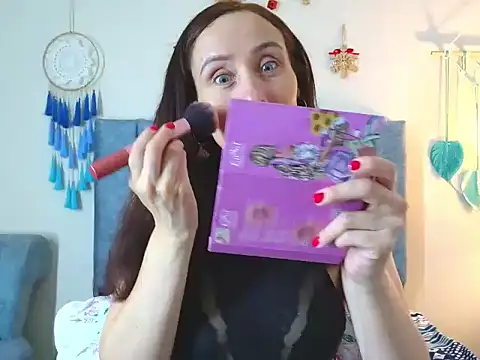 IberianMoonMK online show from 11/27/25, 06:43