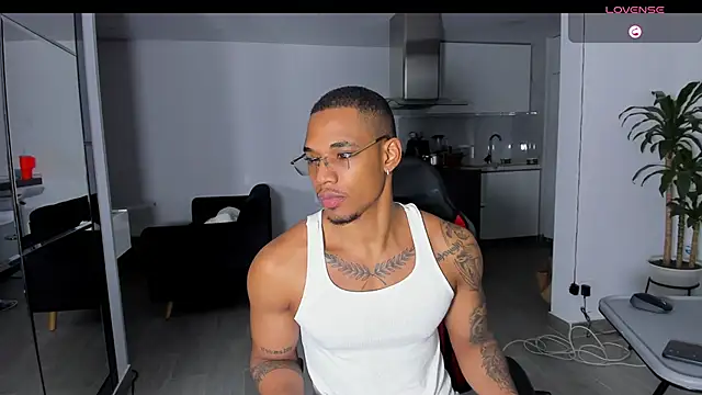 TROYWESLY- online show from 09/26/25, 01:31