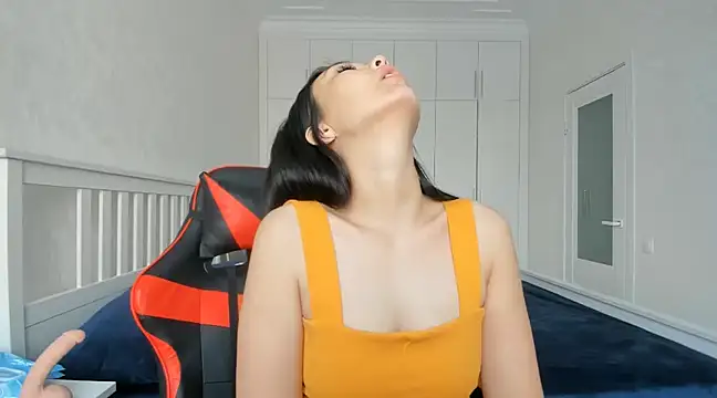 Missykitty01 online show from 03/04/25, 11:40