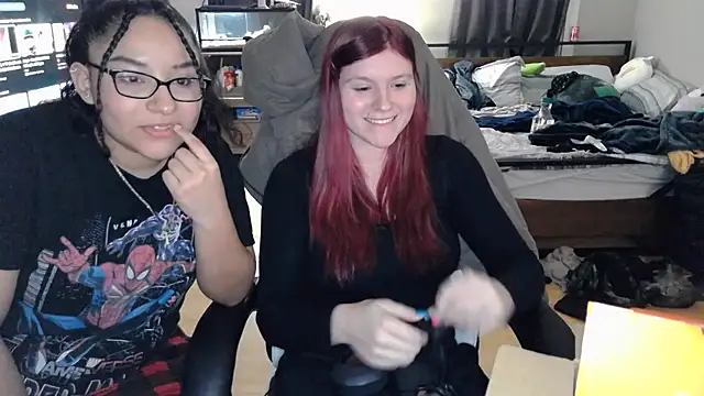 Snapshot of Elliewgfs chatting on 12/08/24, 03:32 Elliewgfs online show from 12/08/24, 03:32